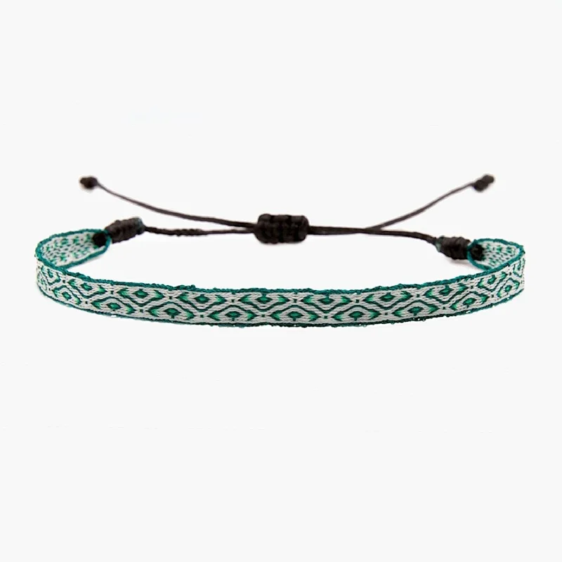 Soft hue bracelet-Handmade Purnama Bracelet 81 (Emerald Green/White)