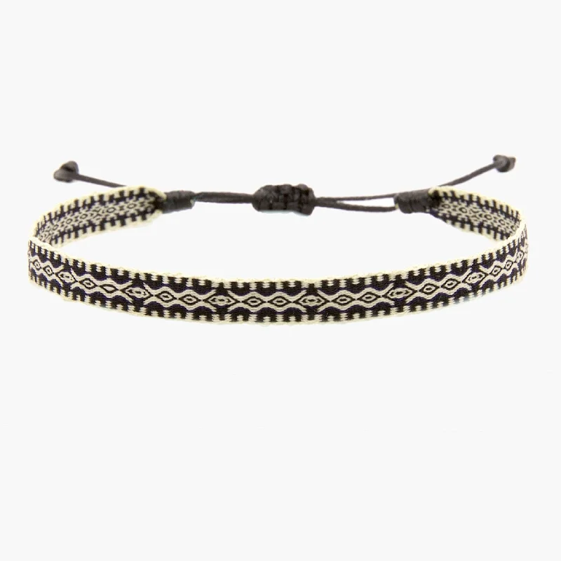 Radiant-cut sapphire bracelet-Handmade Purnama Bracelet (Cream/Black)