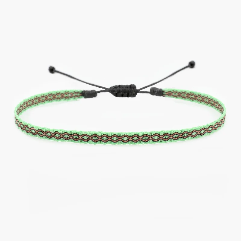 Cedar nut bracelet-Handmade Purnama Bracelet (Light Green)