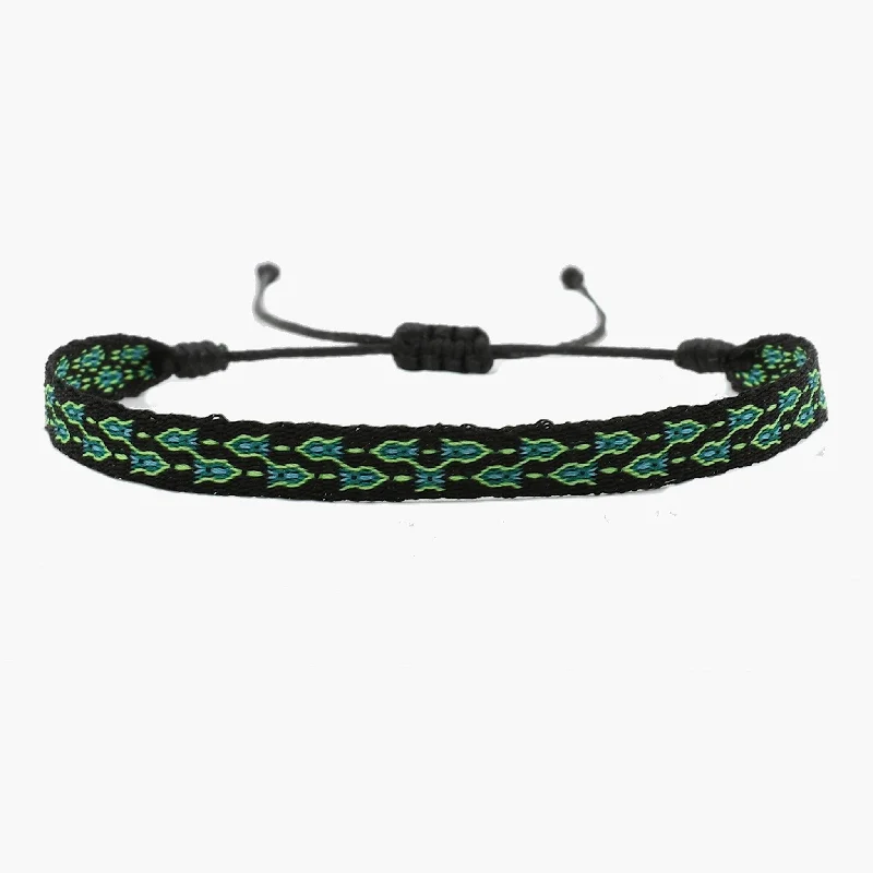 Edge gem bracelet-Handmade Purnama Bracelet (Green/Black)