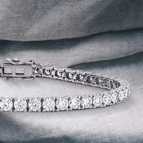 Brook pebble bracelet-Miadora 7 1/5ct DEW Moissanite Classic Tennis Bracelet in 14k White Gold - 7 in x 4.1 mm x 3 mm