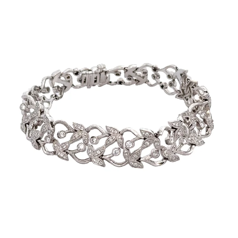 Turning gem bracelet-Openwork Diamond Foliate Style Bracelet in WHite Gold