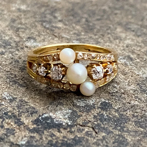 Vault crown ring-Antique Pearl & Diamond Ring