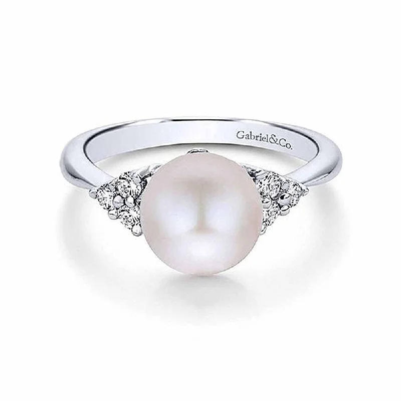 Thyme twig ring-Cultured Pearl and Diamond Ring