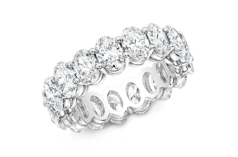 Scuffed edge ring-Eternity Ring Diamonds & Gold Early Winter Collection