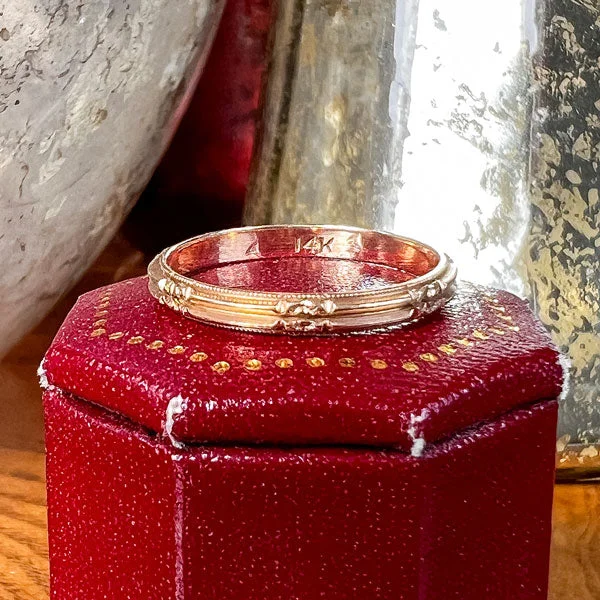 Satin finish ring-Vintage Patterned Gold Wedding Band Ring