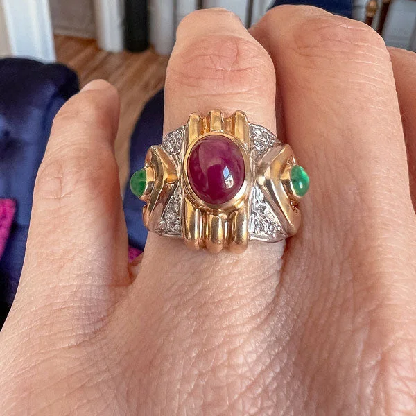 Ruffled edge ring-Vintage Ruby & Emerald Ring