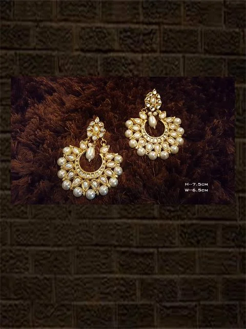 Baroque bend earrings-Beautiful pearl chandbalies