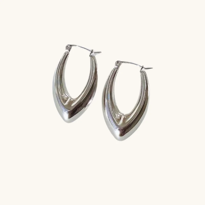 Fluke ridge earrings-Silver Rounded Geometric Hoops